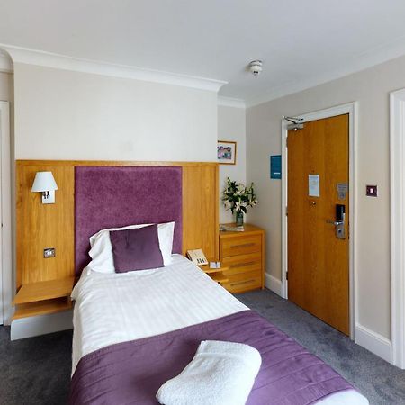 The Chequers Hotel Newbury  Luaran gambar