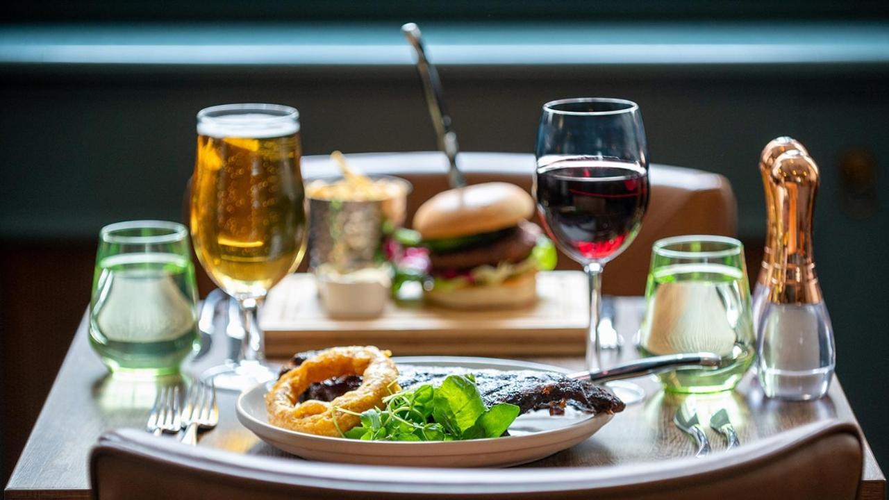 The Chequers Hotel Newbury  Luaran gambar