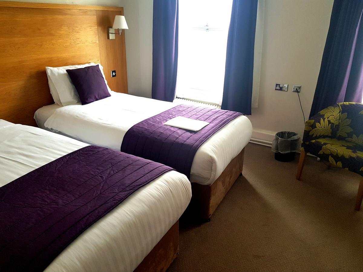 The Chequers Hotel Newbury  Luaran gambar